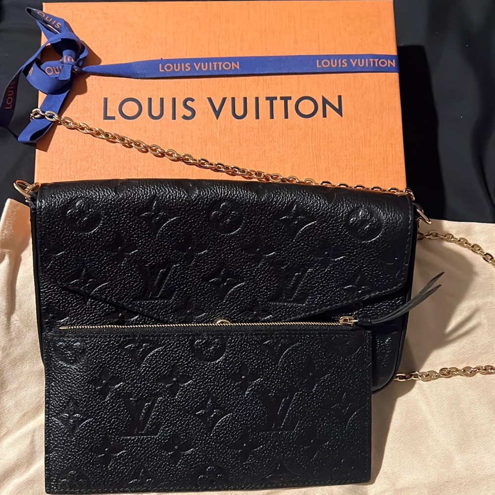 Louis Vuitton Fe’licie Pochette Noir🖤Authentic Leather